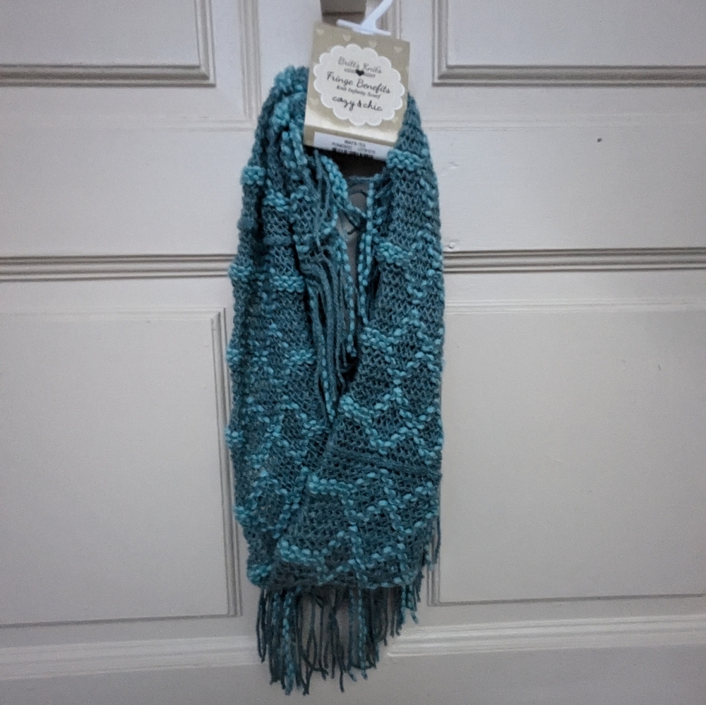 NWT Knit Infinity Scarf